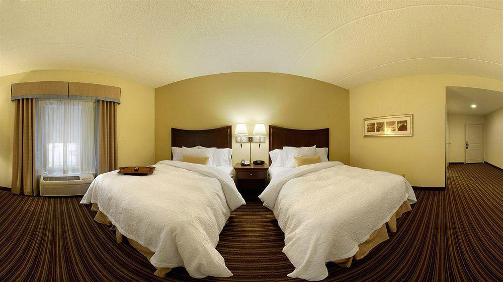 Hampton Inn Gainesville-Haymarket Exterior foto
