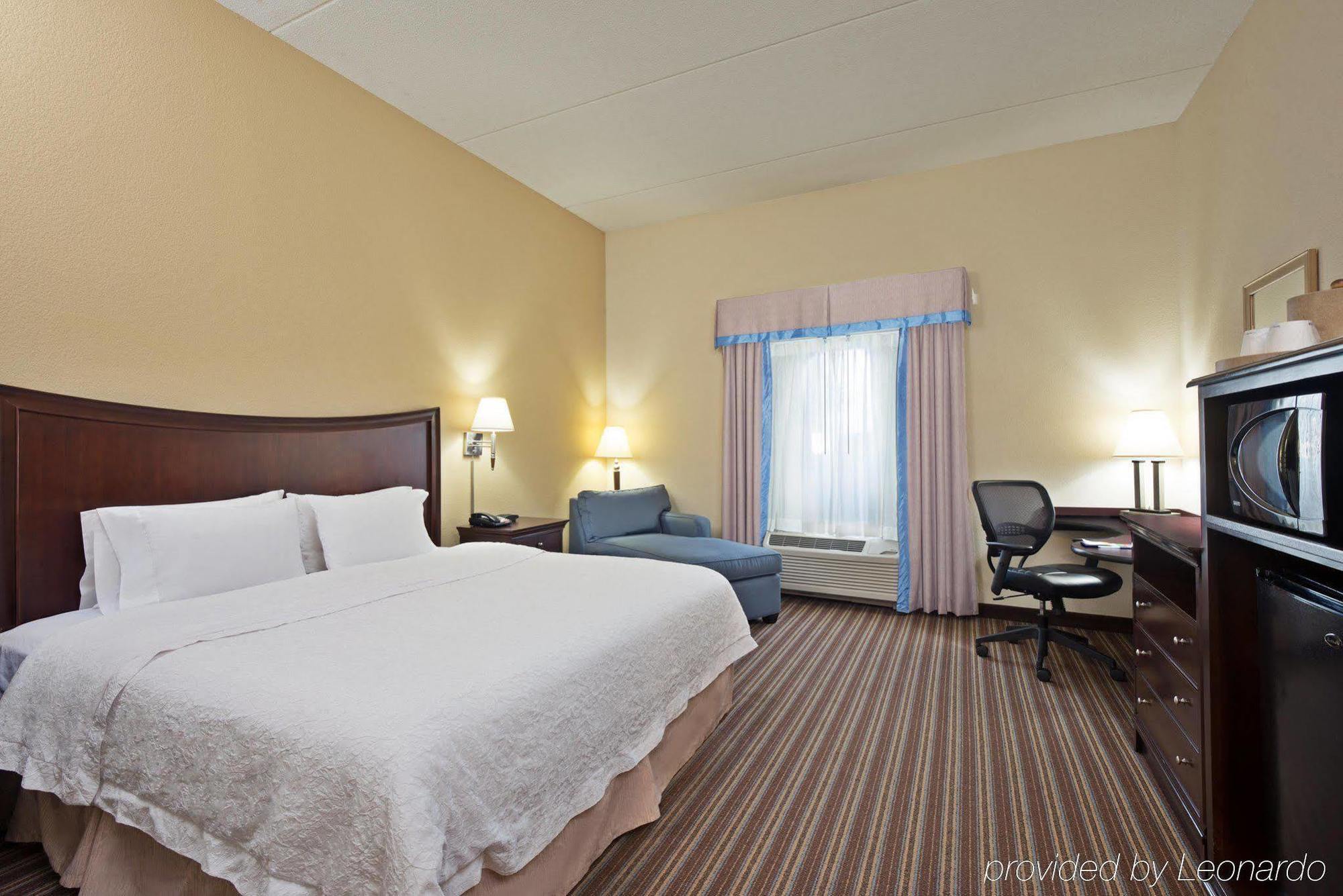 Hampton Inn Gainesville-Haymarket Exterior foto